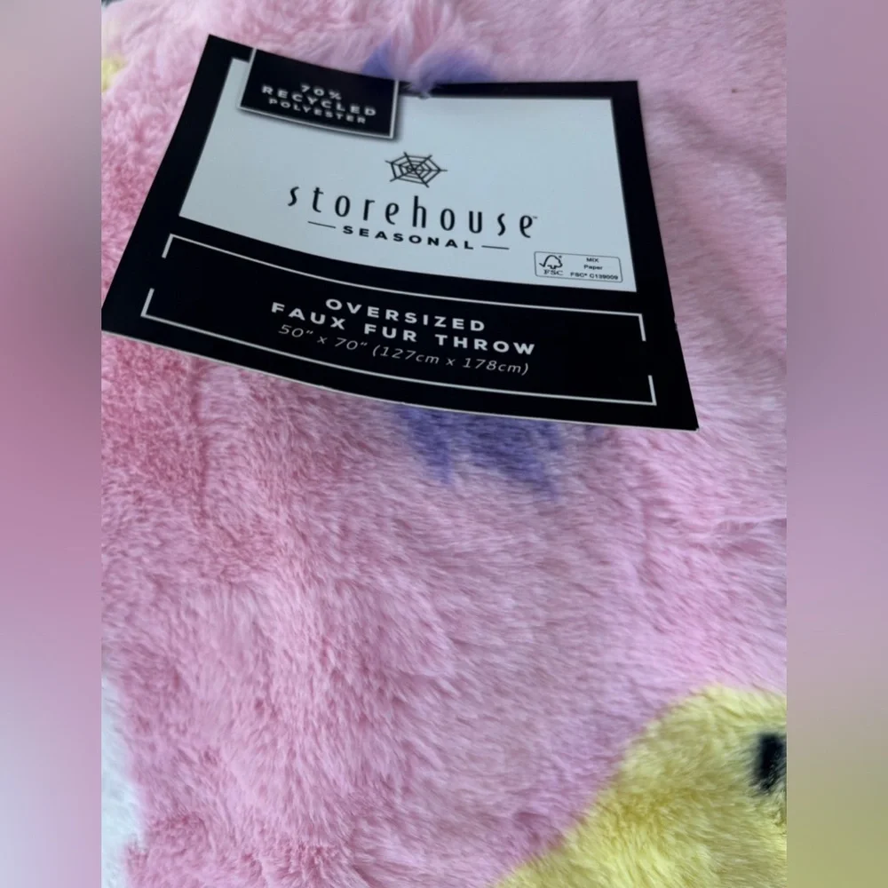 Pink ghost blanket storehouse faux fur halloween 50x70 viral Tiktok
